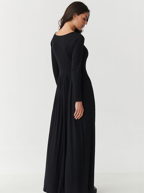 Daydress model  Makadamia